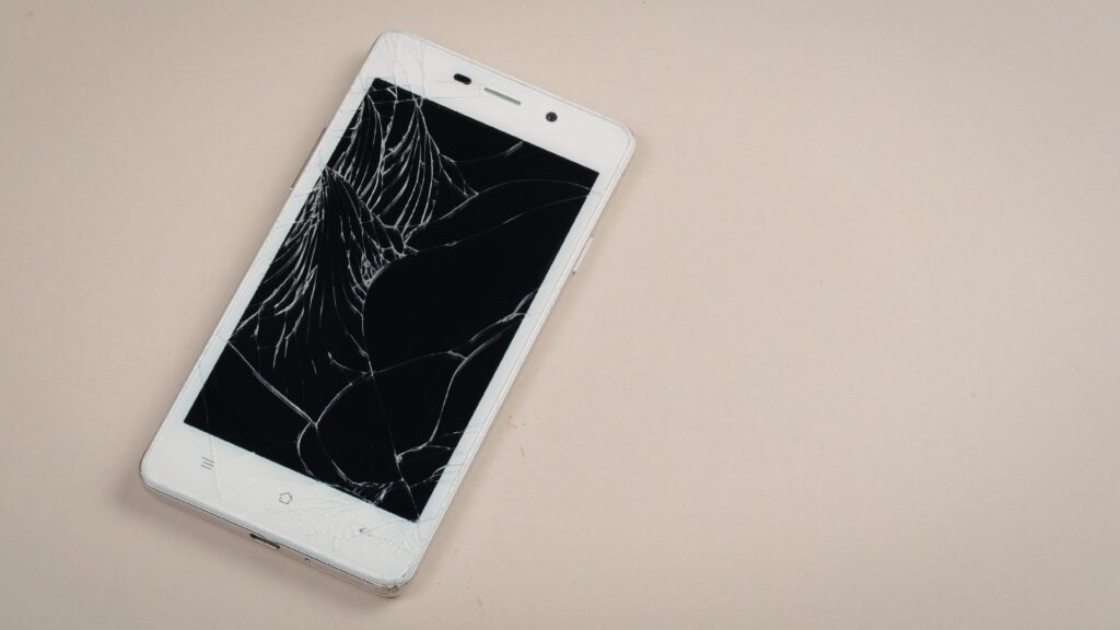 Tela de Celular Quebrada em Jundiaí: O Que Fazer